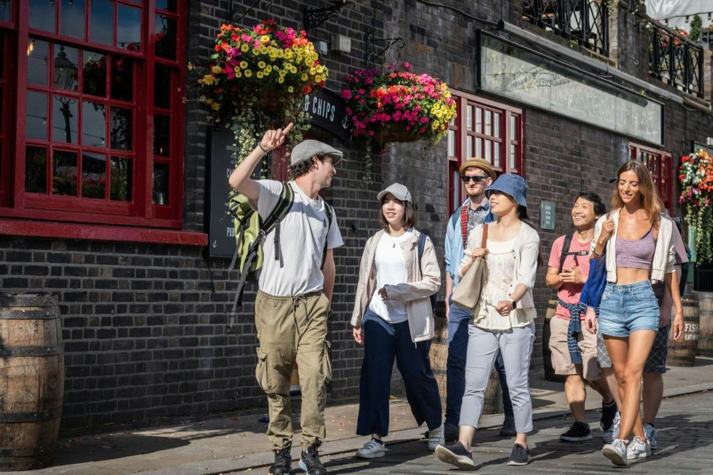 See 40+ London Sights: Fun Local Guide