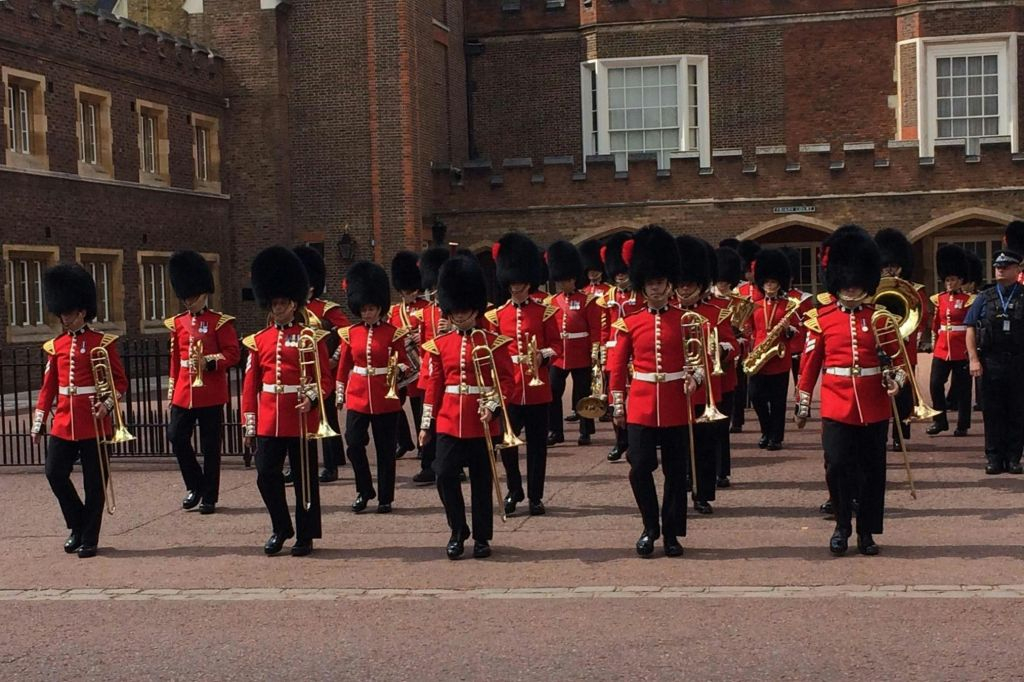 See 40+ London Sights: Fun Local Guide