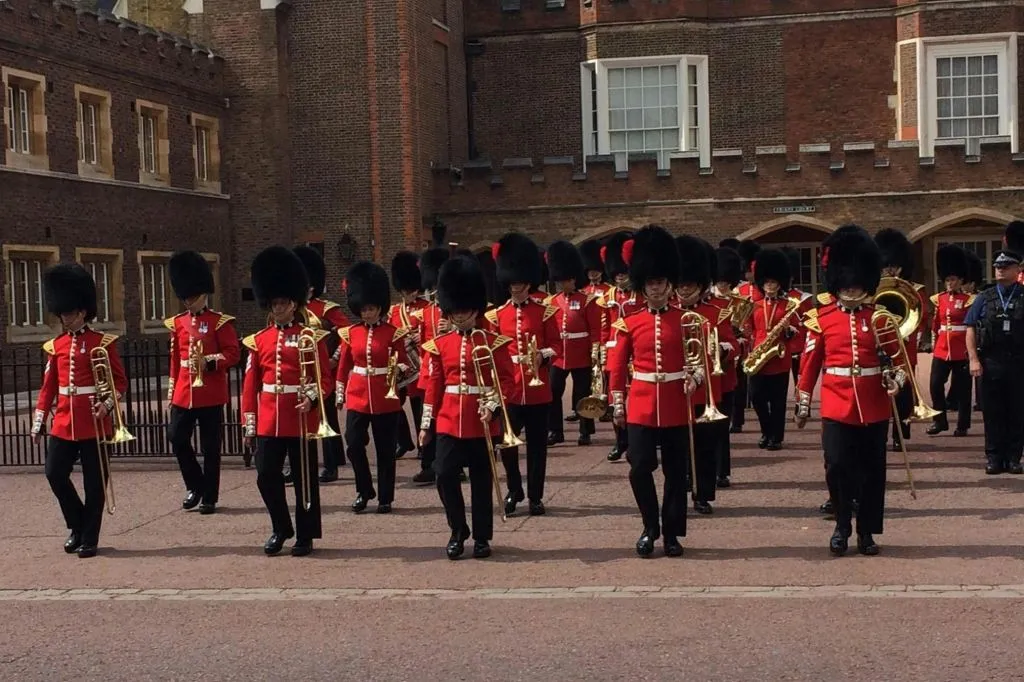 See 40+ London Sights: Fun Local Guide