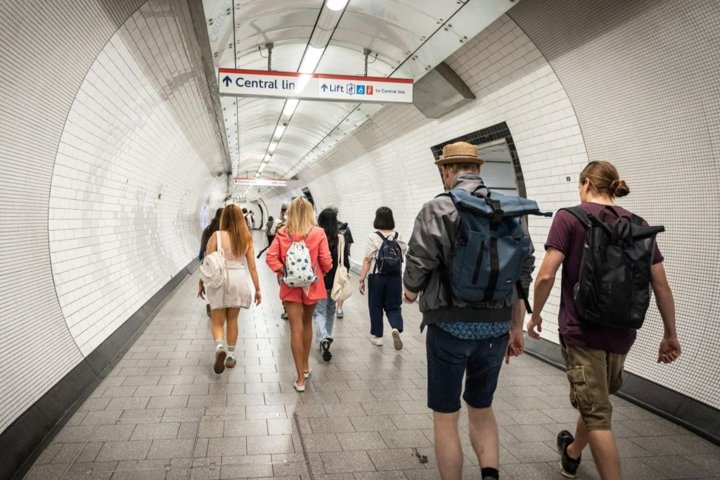 See 40+ London Sights: Fun Local Guide