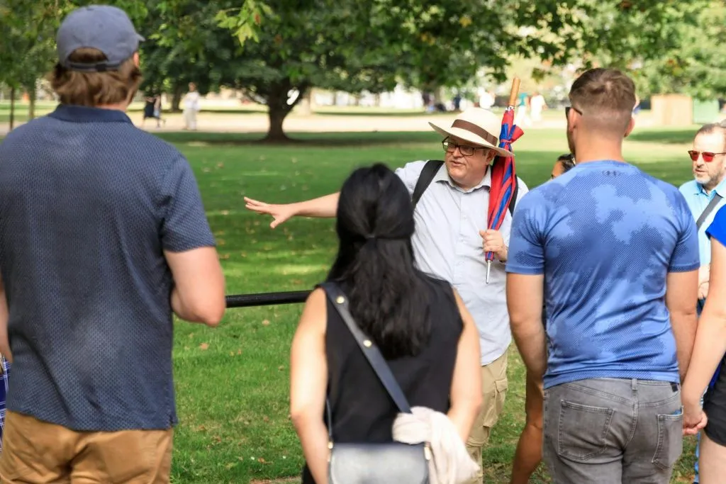 London: Palaces & Parliament Private Walking Tour