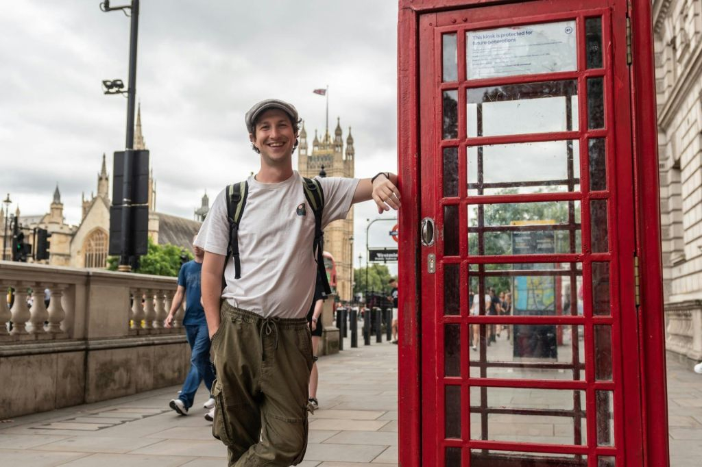 London: Palaces & Parliament Private Walking Tour