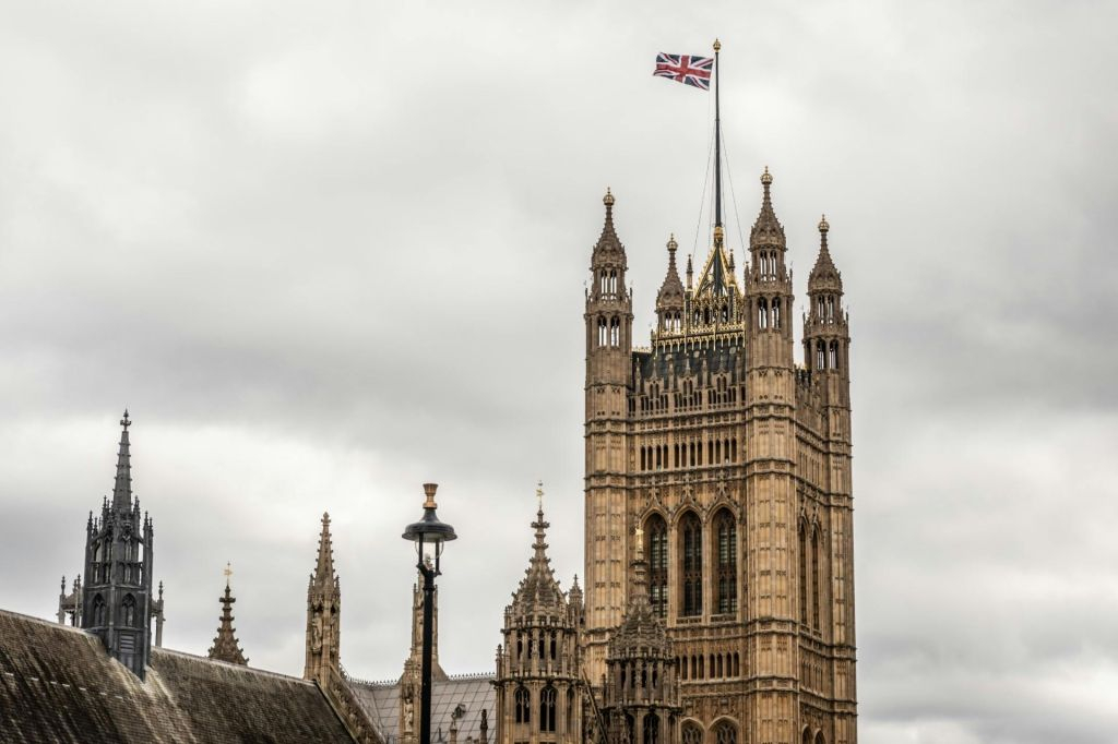 London: Palaces & Parliament Private Walking Tour
