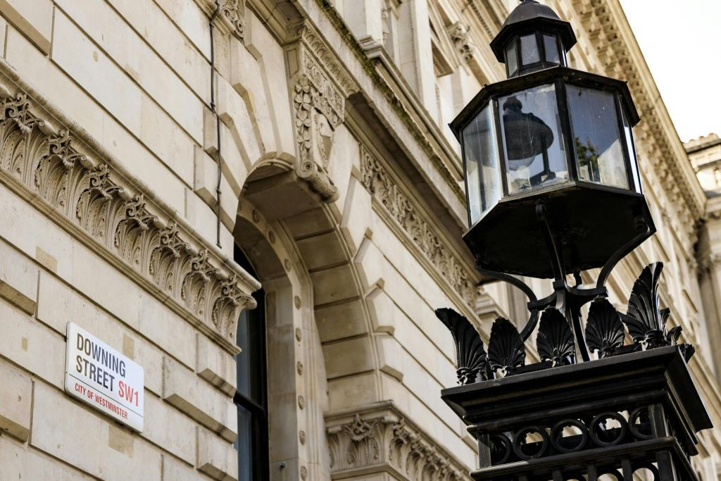 London: Palaces & Parliament Private Walking Tour
