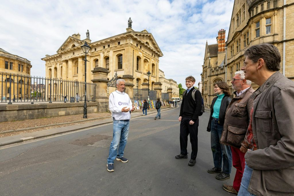 Oxford: On-Screen Guided Walking Tour