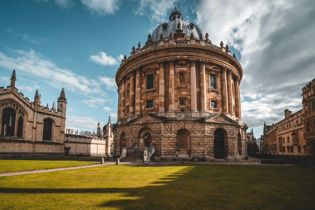 Oxford: On-Screen Guided Walking Tour
