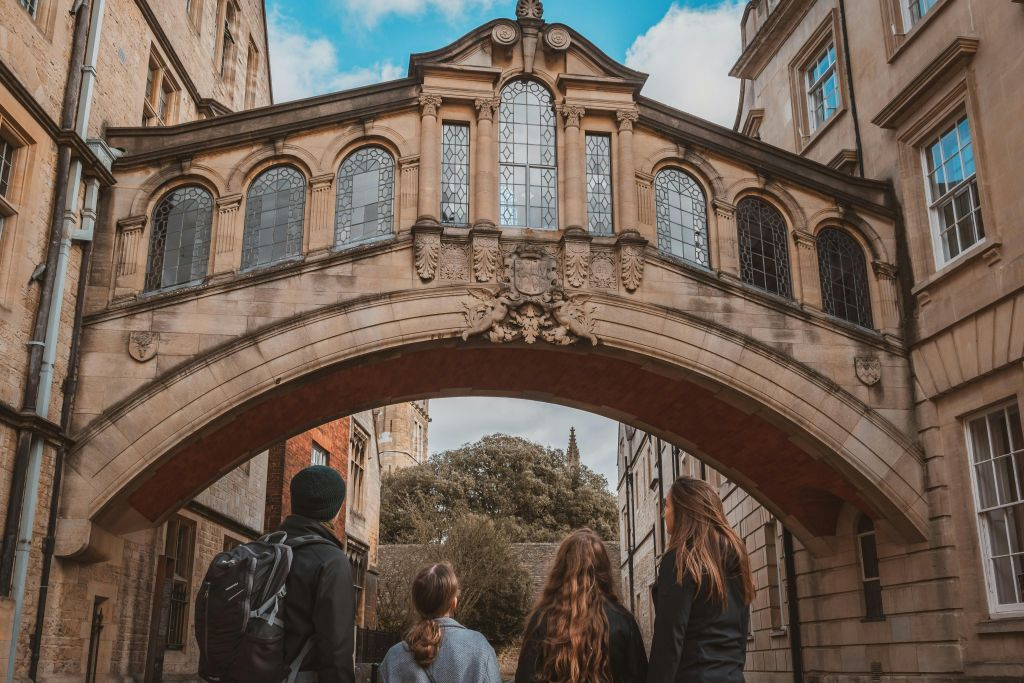 Oxford: On-Screen Guided Walking Tour
