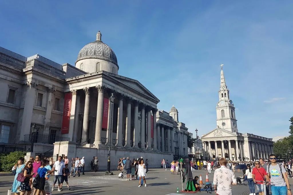 London: British Royalty Private Walking Tour
