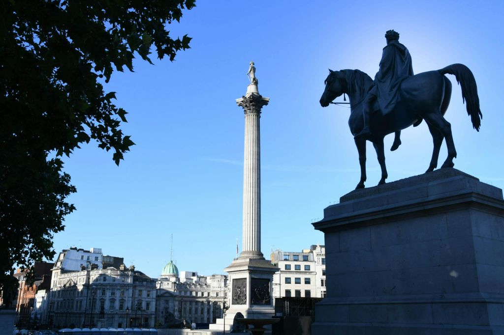 London: British Royalty Private Walking Tour