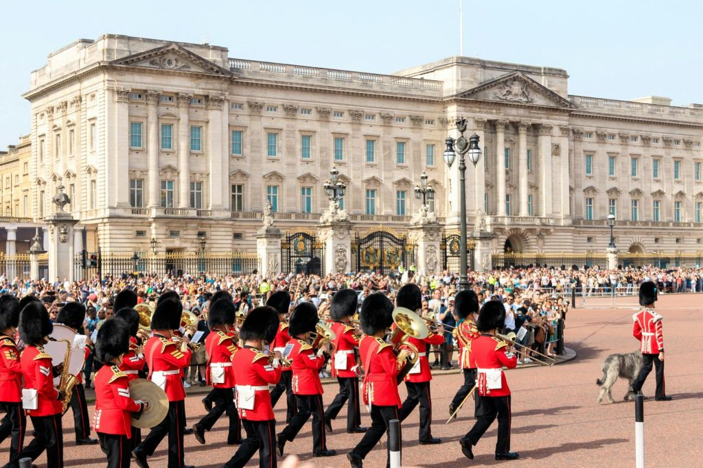 London: British Royalty Private Walking Tour