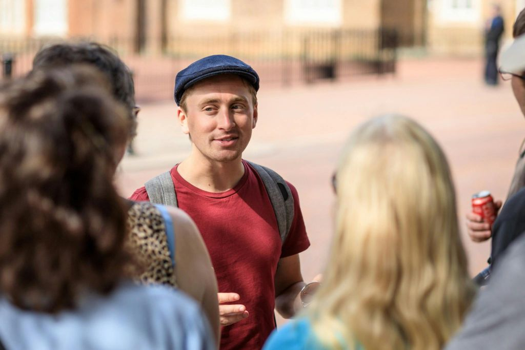 London: British Royalty Private Walking Tour