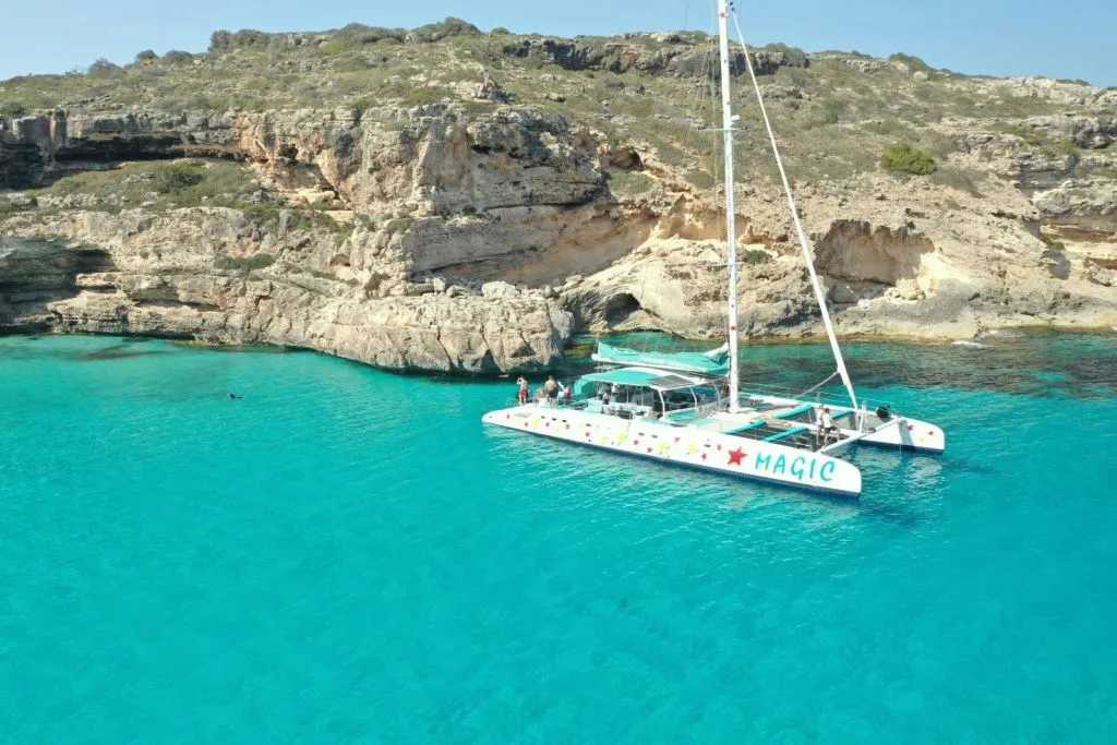 Es Trenc y Es Cargol: Paseo en velero + Comida o Cena