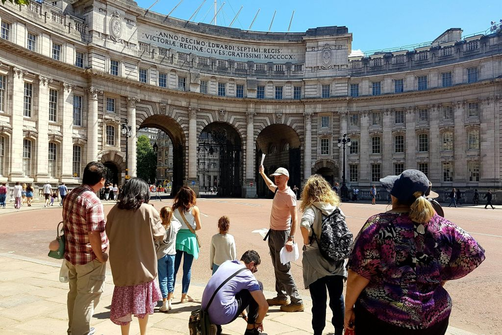 Londra: Tour a piedi di Westminster + ingresso al Museo e al Lawn Tennis Club di Wimbledon