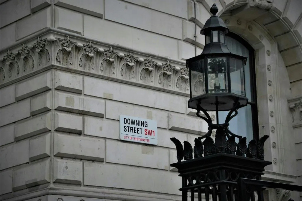 London: Westminster Guided Walking Tour + Kew Gardens Entry