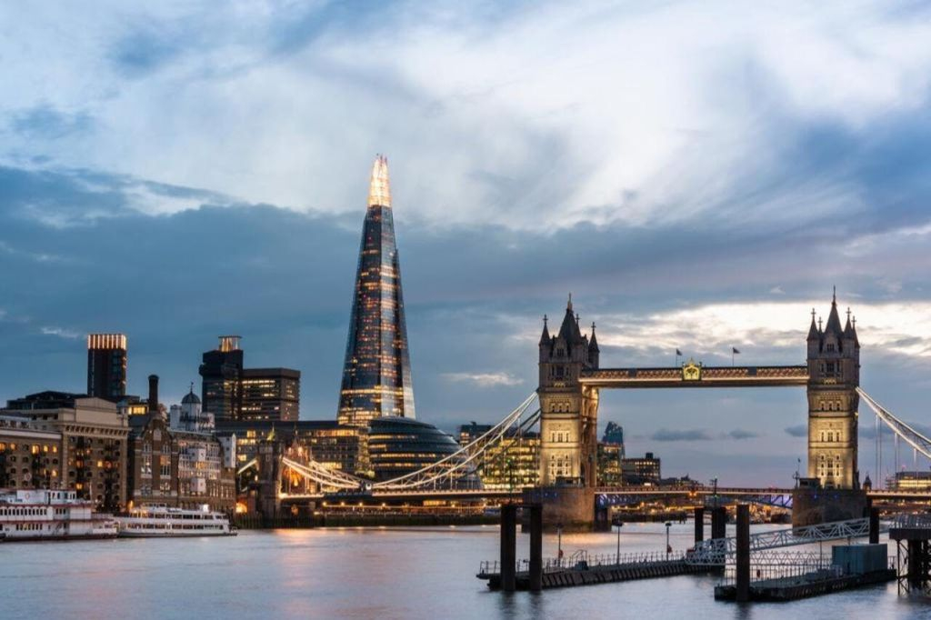 Londra: tour guidato di 3 ore a piedi di Westminster + ingresso alla galleria panoramica di The Shard