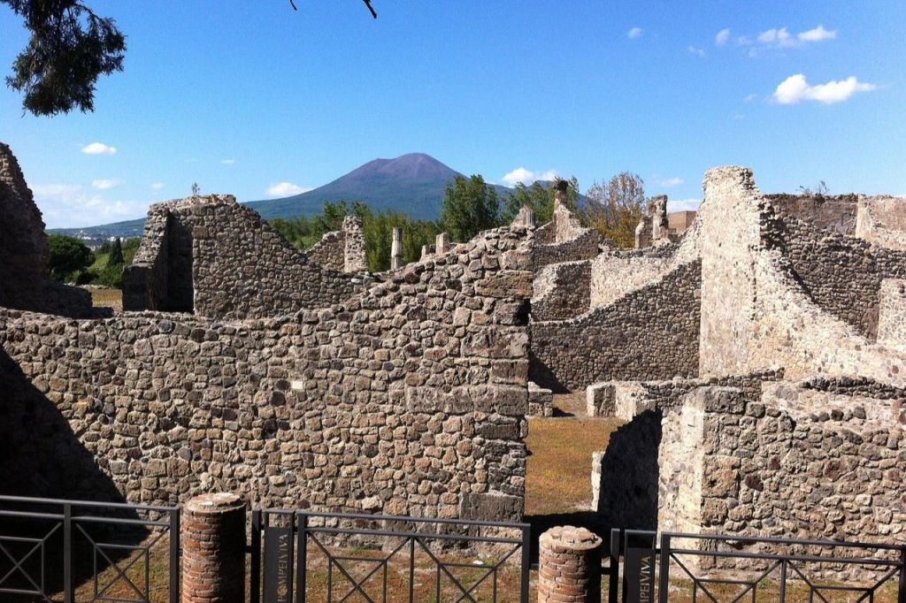 Pompei: Gita guidata di un giorno da Roma + pranzo