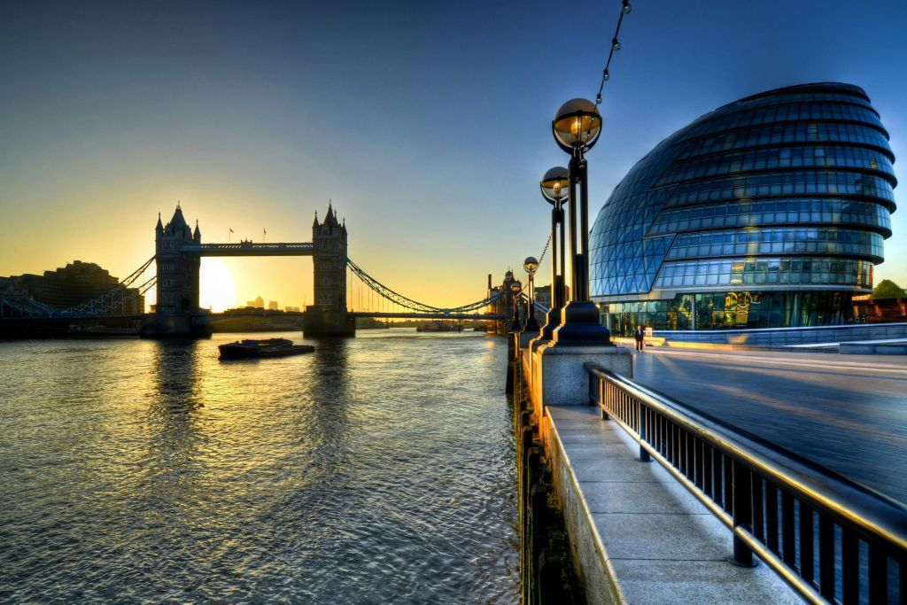 London: Westminster Guided Walking Tour + Tower Bridge Entry