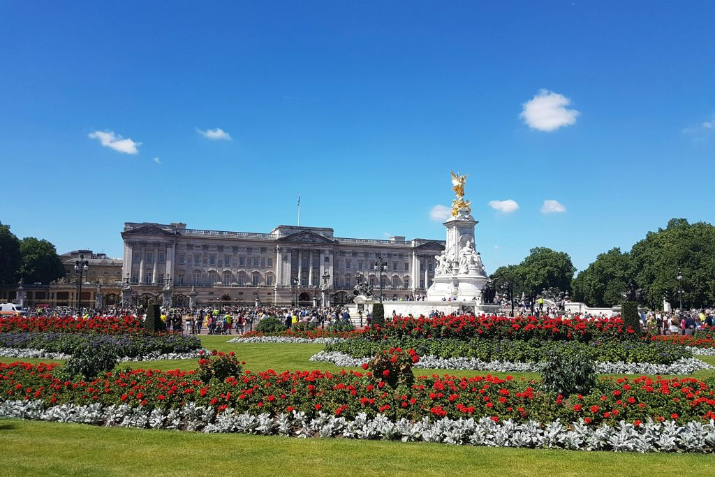 London: Westminster Guided Walking Tour + Sherlock Holmes Museum Entry