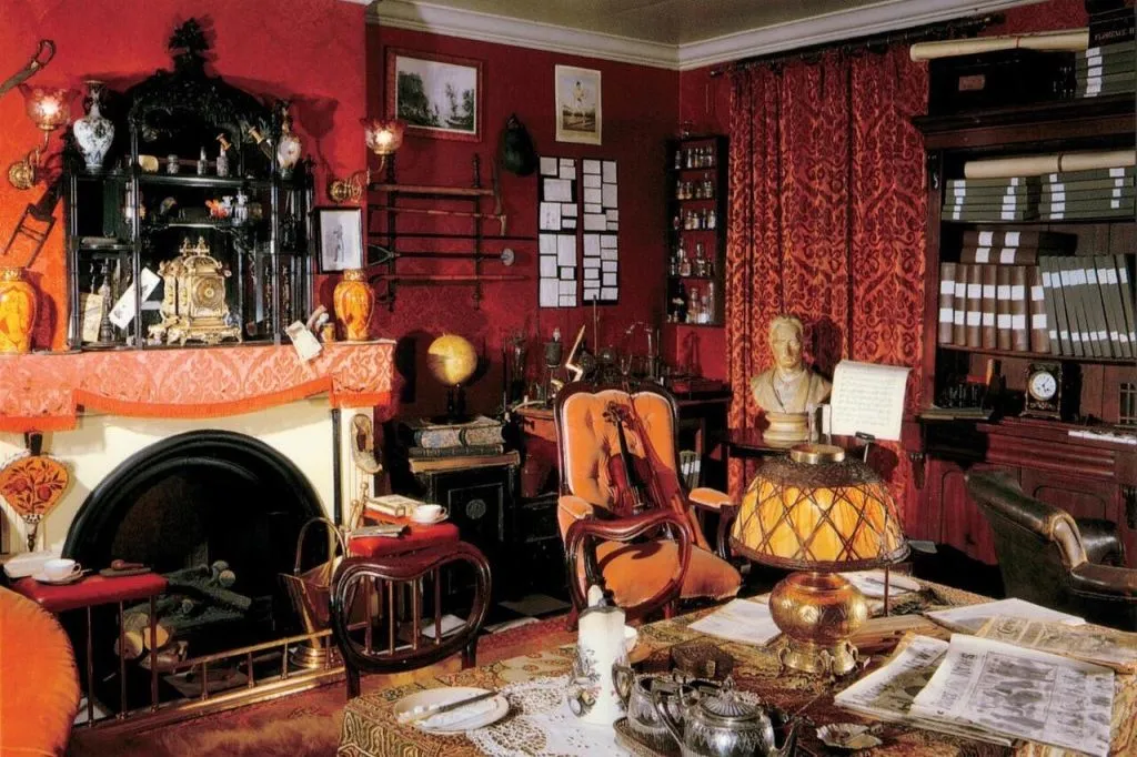 London: Westminster Guided Walking Tour + Sherlock Holmes Museum Entry