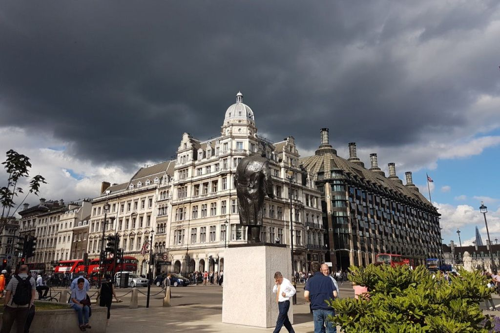 London: Westminster Guided Walking Tour + Sherlock Holmes Museum Entry