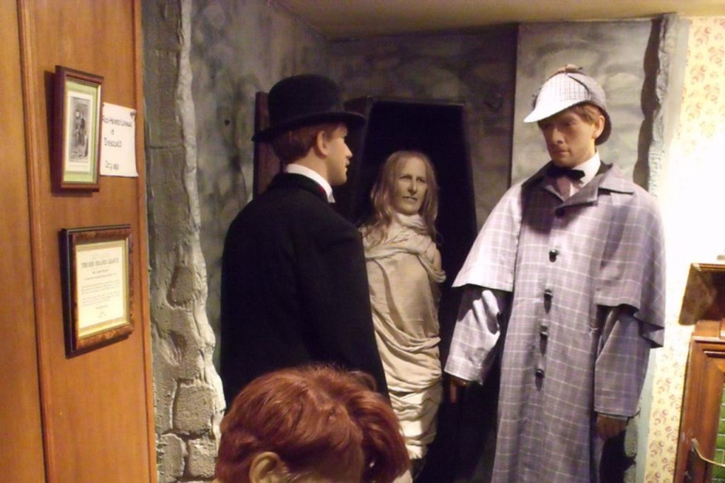 London: Westminster Guided Walking Tour + Sherlock Holmes Museum Entry