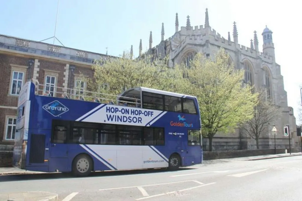 Windsor London: 24-Hr Hop-on Hop-off Bus Tour + Audio Guide