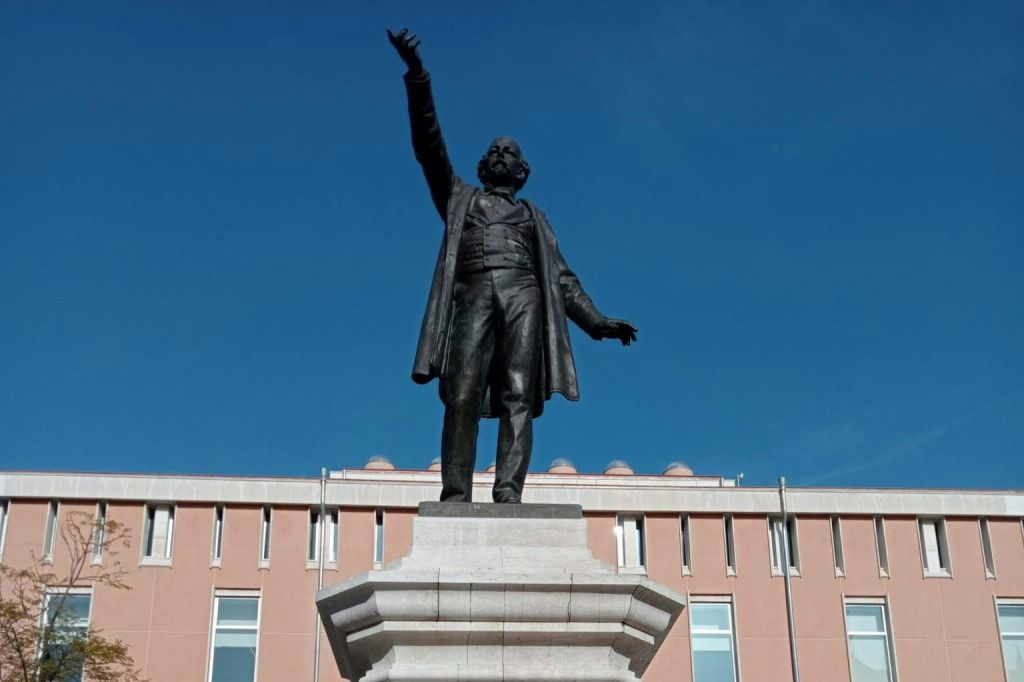 Aveiro: Tour guidato di mezza giornata da Porto + crociera in barca + degustazione di dolci e vini