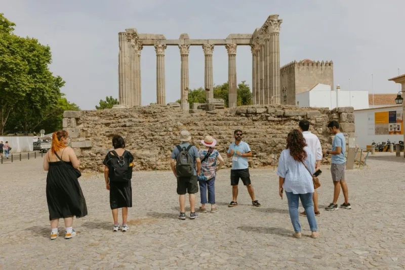 Évora & Monsaraz: Guided Day Tour from Lisbon + Wine Tasting