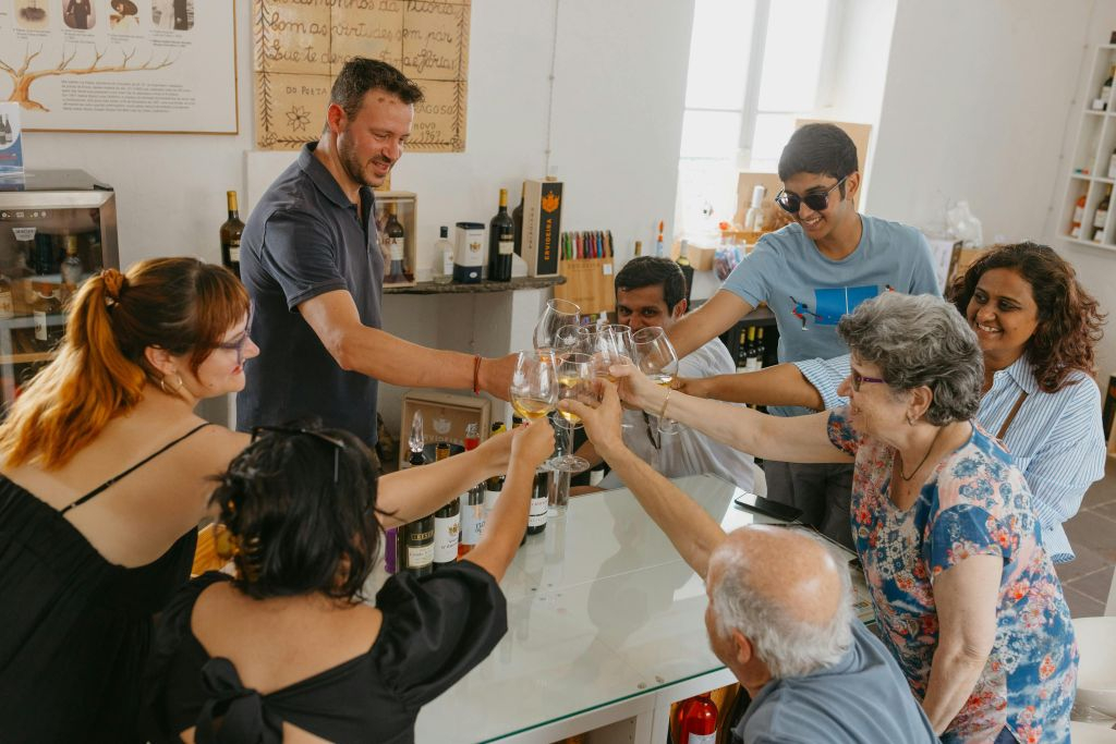 Évora & Monsaraz: Guided Day Tour from Lisbon + Wine Tasting