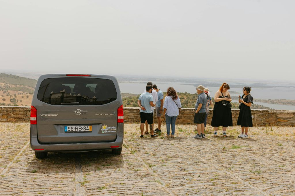 Évora & Monsaraz: Guided Day Tour from Lisbon + Wine Tasting