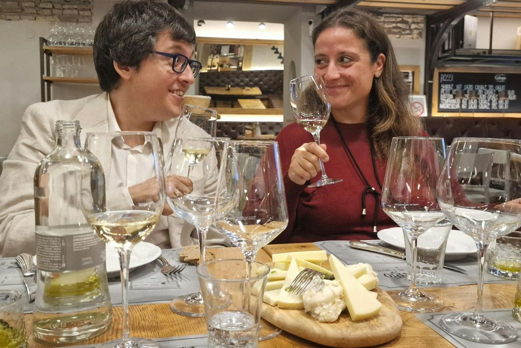 Rome: Guided Wine & Olive Oil Tasting + Lunch