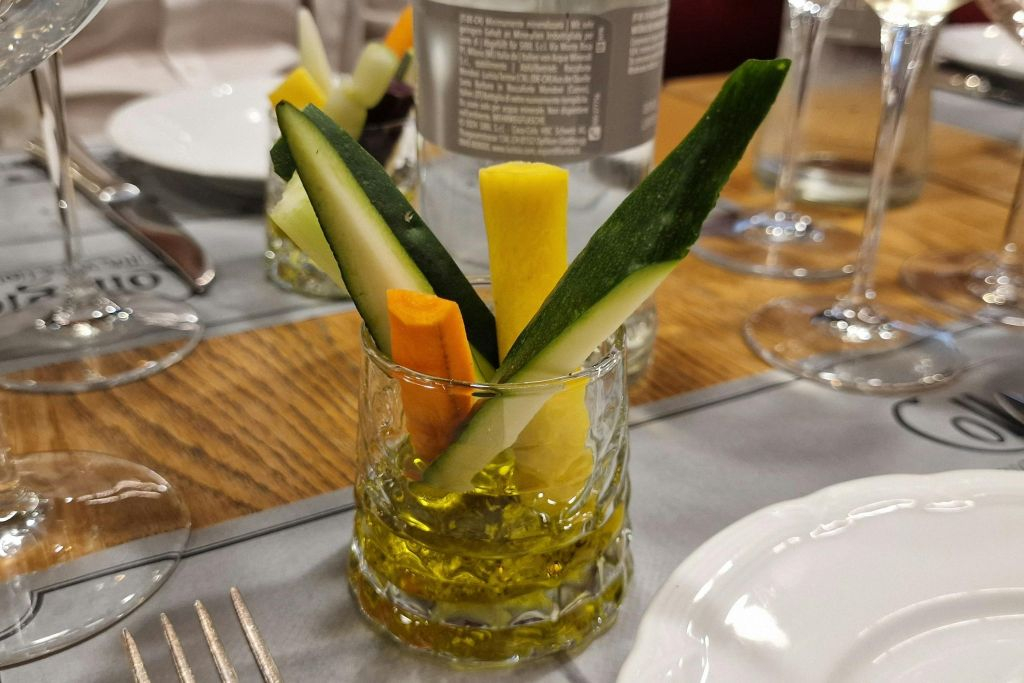 Rome: Guided Wine & Olive Oil Tasting + Lunch