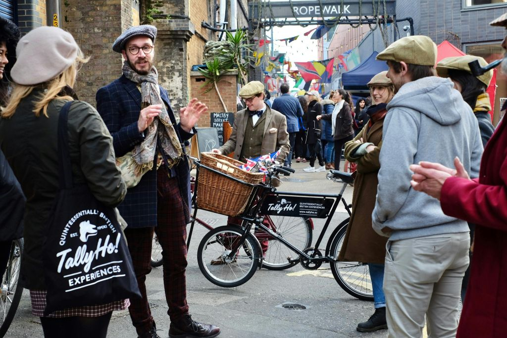 London: Gin Safari Bike Tour