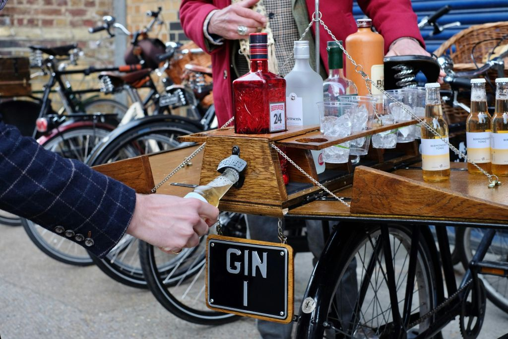 London: Gin Safari Bike Tour
