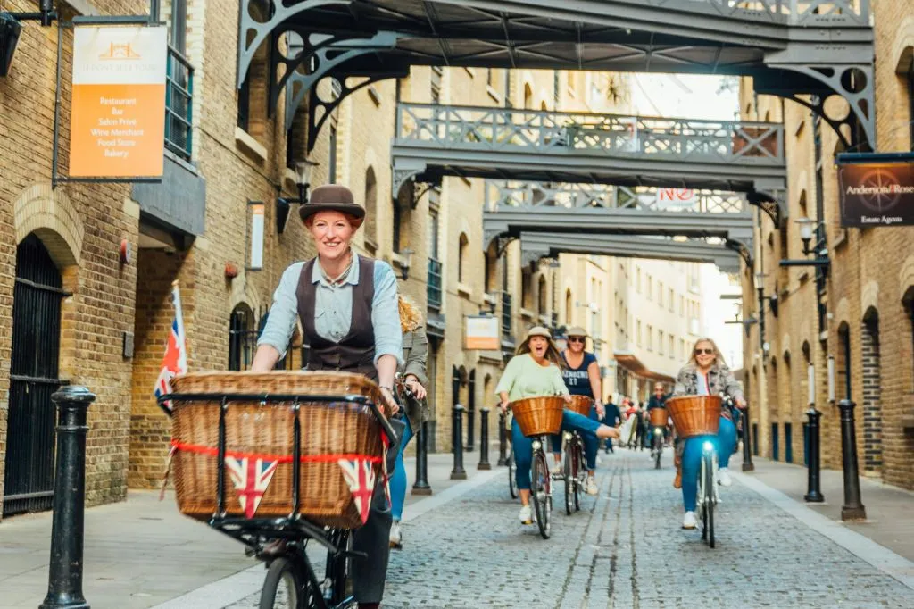 London: Gin Safari Bike Tour