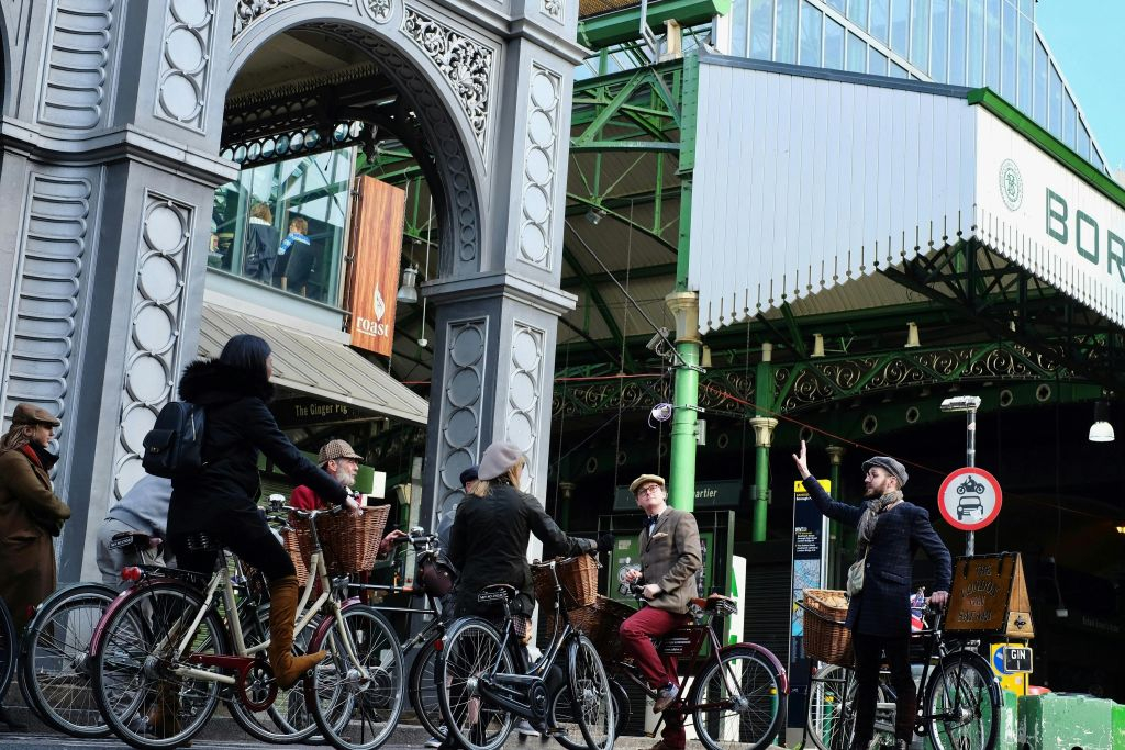 London: Gin Safari Bike Tour