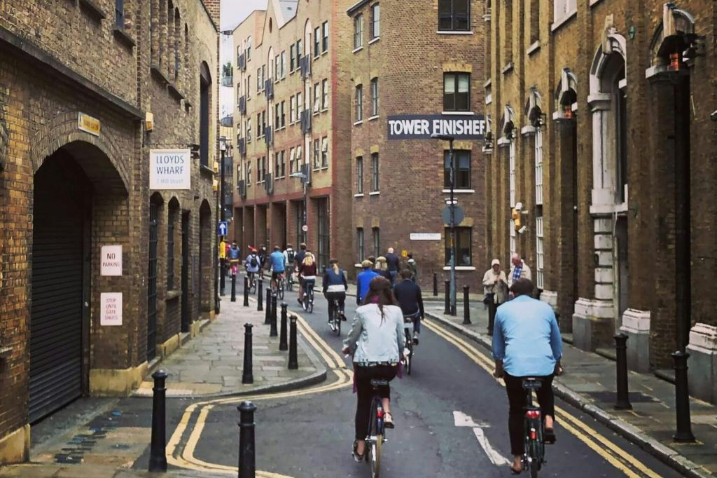 London: Gin Safari Bike Tour