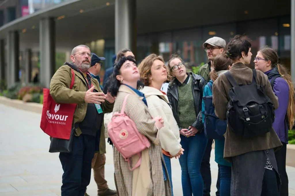 London: Guided Pub & Food Walking Tour + Tastings + Drinks