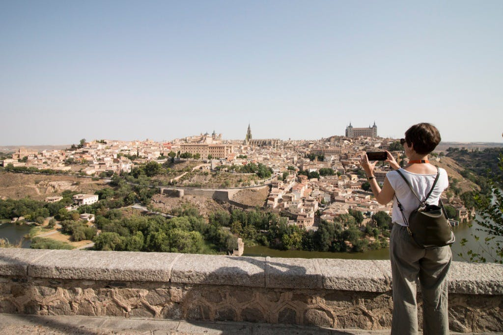 Toledo: visita guidata della città + trasferimento da Madrid + degustazione di vino e tapas
