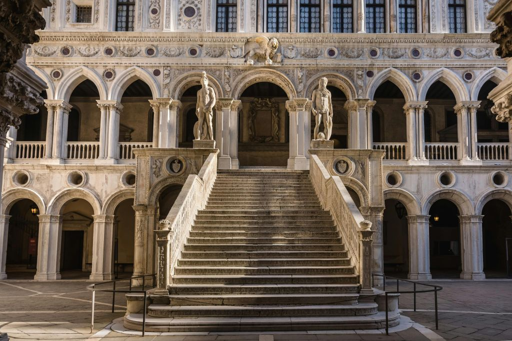 Palazzo Ducale: Biglietto salta-coda + Tour guidato