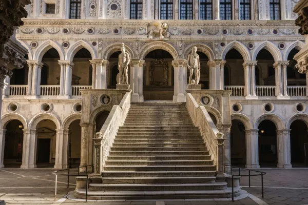 Palacio Ducal: Entrada sin colas + Tour guiado