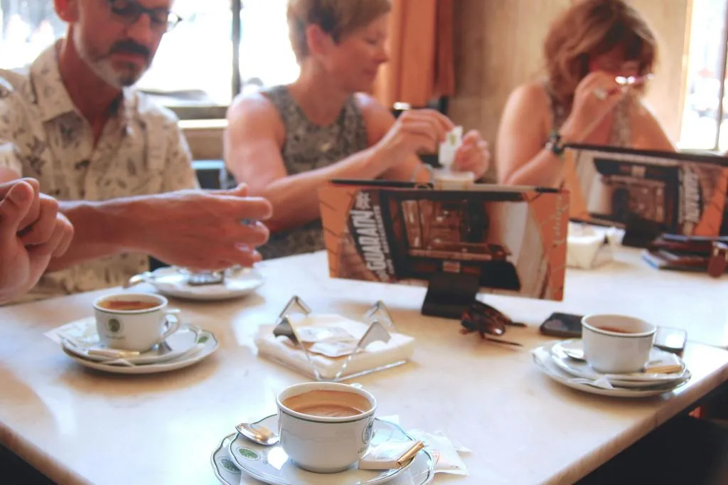 Porto: Tour guiado de comida e vinho + degustação