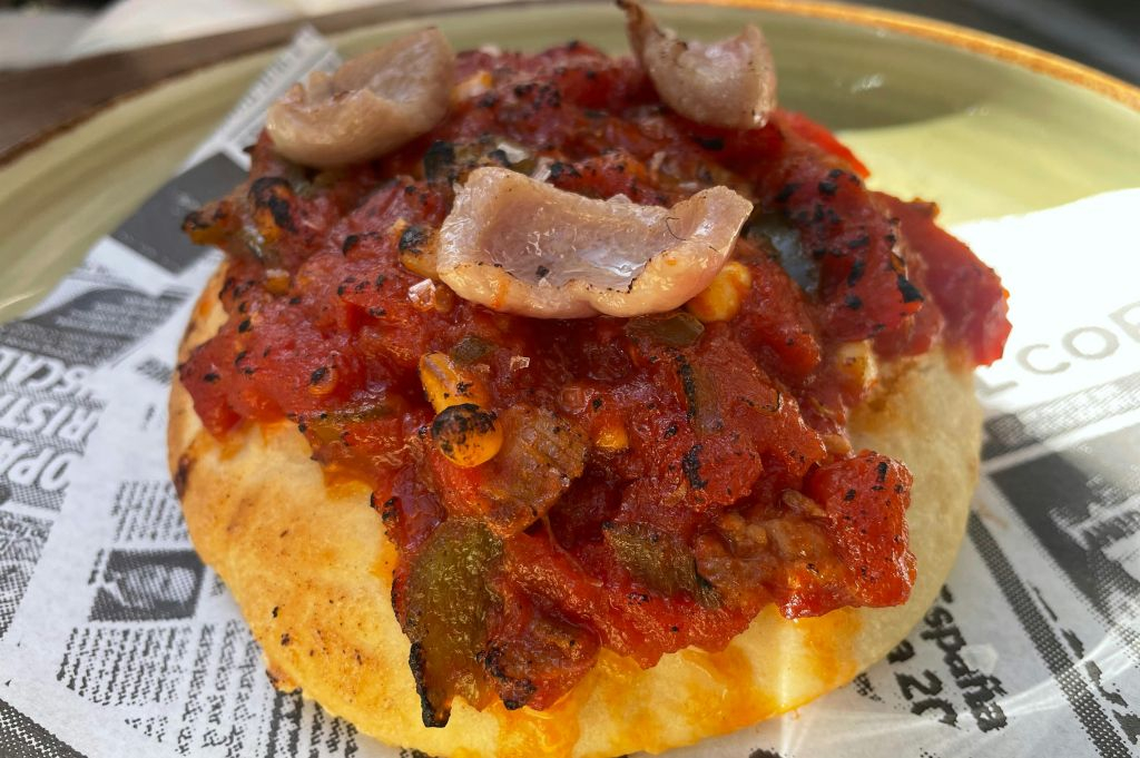 Valencia: Small-Group Evening Tapas Crawl