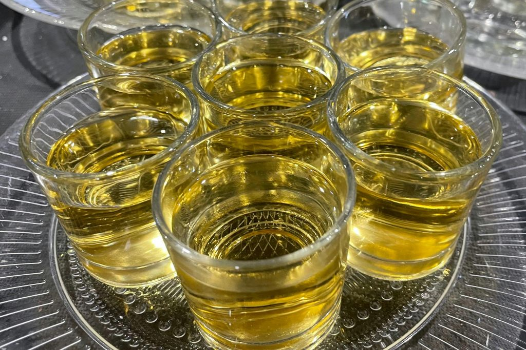 Valencia: Small-Group Evening Tapas Crawl