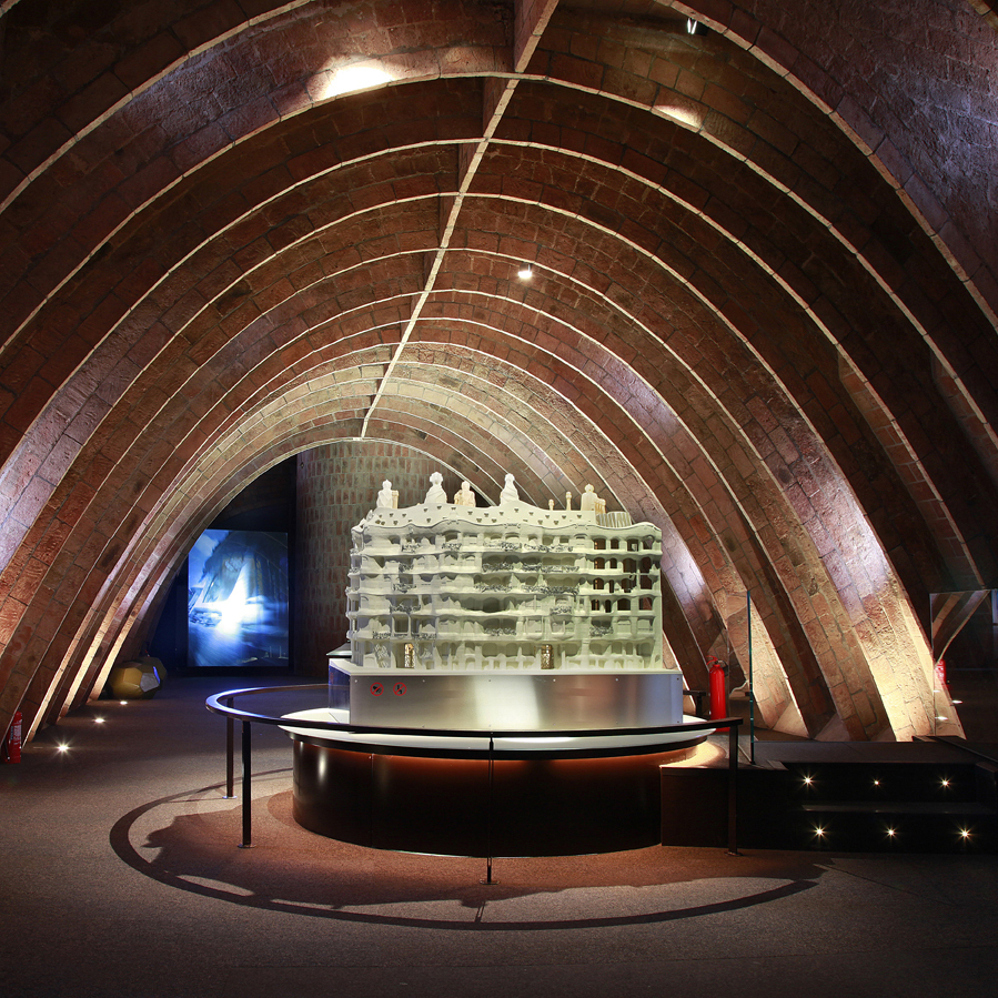 3 Houses of Gaudí