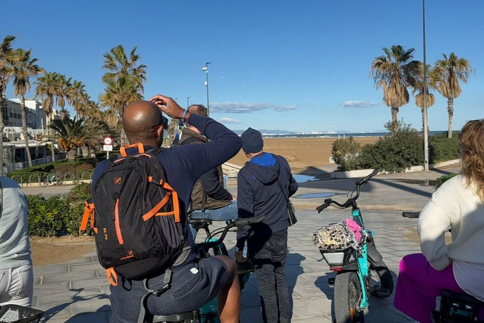 Valencia: Yamaha Premium E-bike Rental