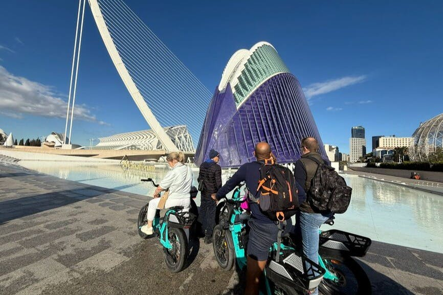 Valencia: Yamaha Premium E-bike Rental