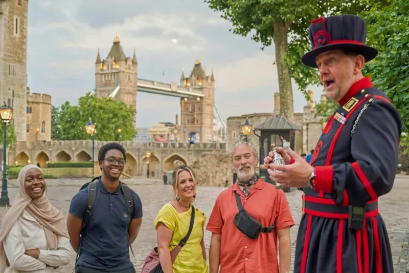 La Torre de Londres: Tour guiado nocturno + Ceremonia de las Llaves
