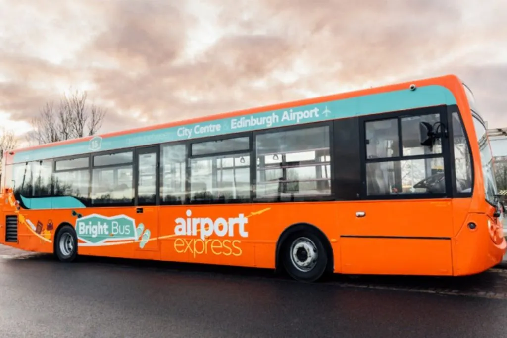 Edimburgo Bright Bus Airport Express Desde/hacia el aeropuerto de Edimburgo