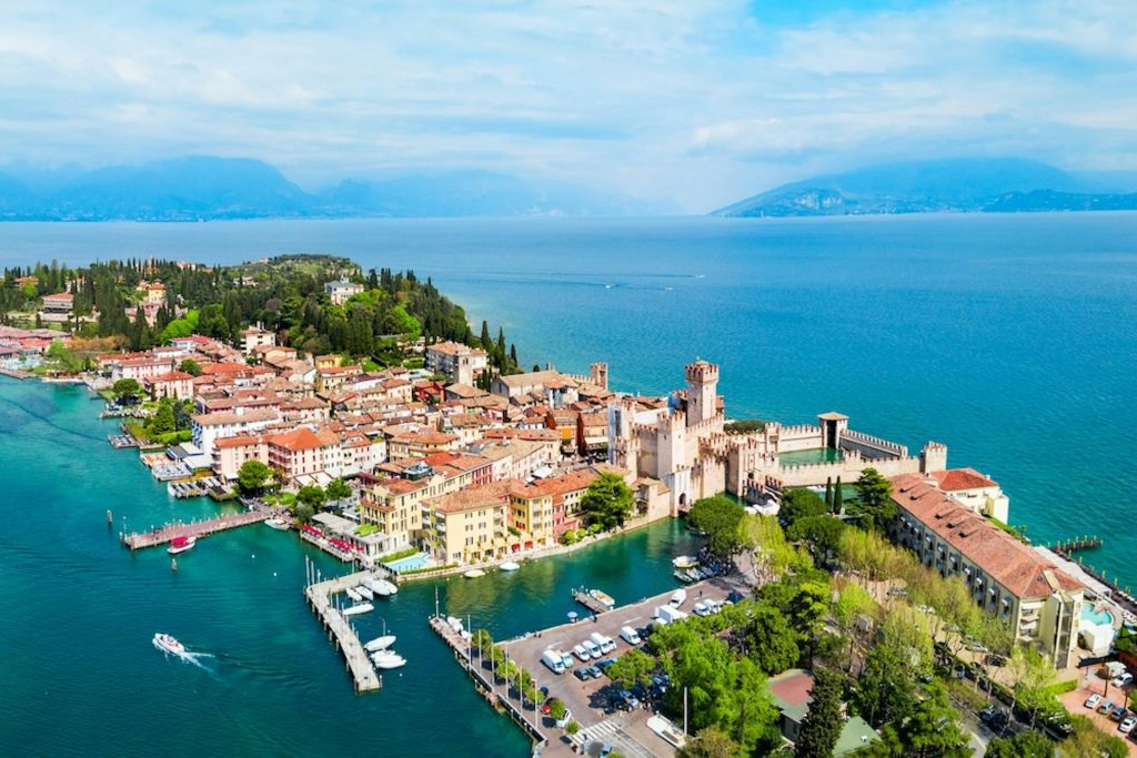 Venezia: Tour del Lago di Garda e Sirmione con crociera in barca e Spritz